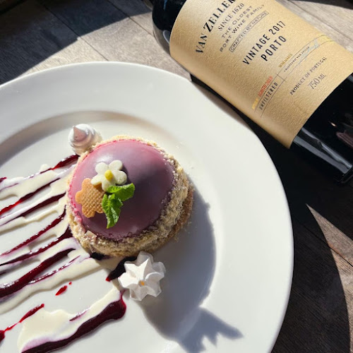 Mielżyński Burakowska - Wine Bar & Sklep z winem - Gastronomia