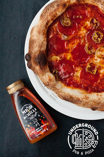 Underground Pub & Pizza - Gastronomia