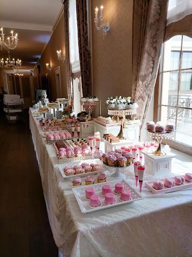 Dominika Z Wypiekami - pracownia tortów i ciast artystycznych