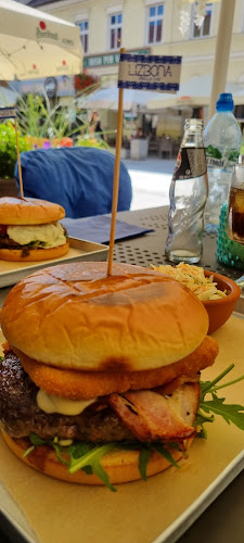 3 Maja 7, 35-030 Rzeszów