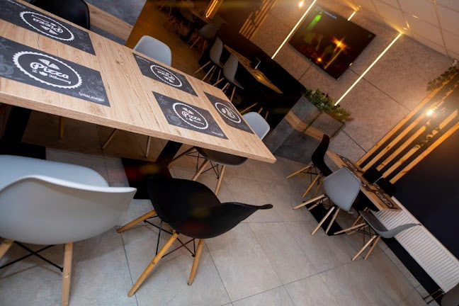 Pizza Z Klonowej - Gastronomia