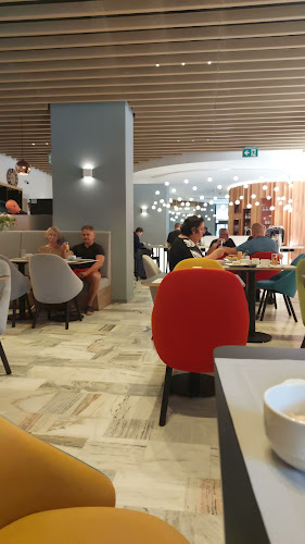 Opinii despre metro bar & bistro în Warszawa - Gastronomia