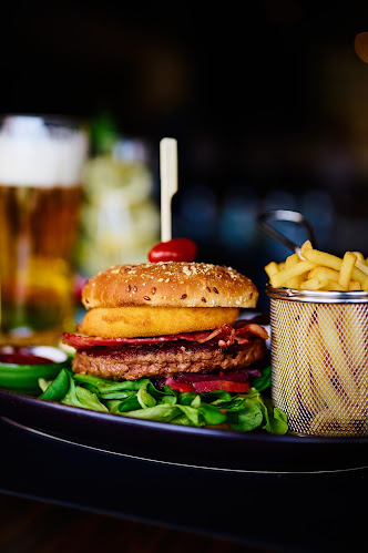 Novo Square Lounge Bar - Gastronomia