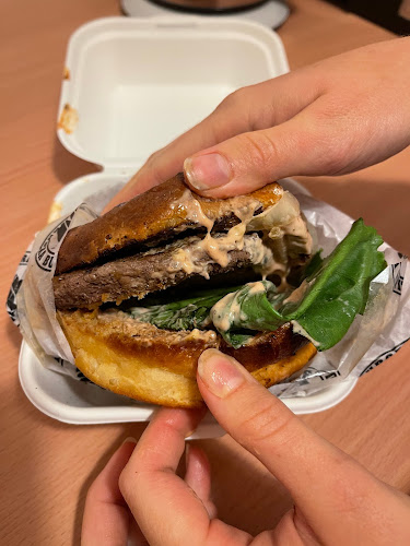 Comentarii opinii despre Burneika Burger