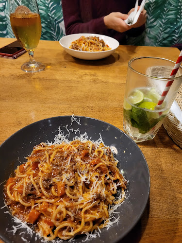 Mroczna 7, 01-456 Warszawa