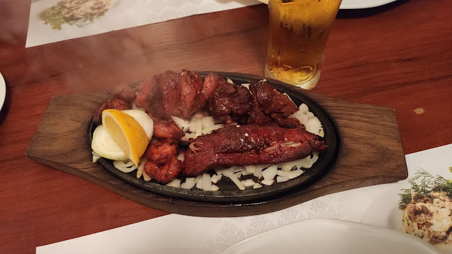 BombayMusic. Restauracja - Gastronomia