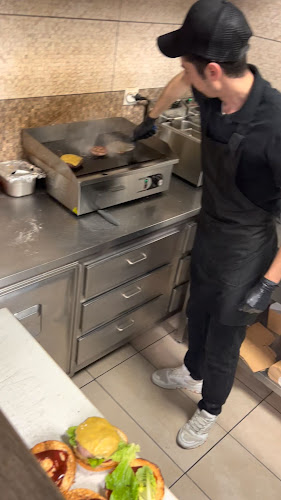 Opinii despre BURGER HOUSE în Ząbki - Gastronomia