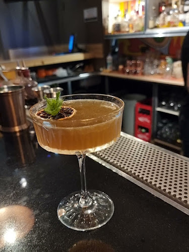 The Ptak i Pies Cocktail Bar