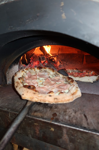 Forza - Pizza Napoletana - Gastronomia