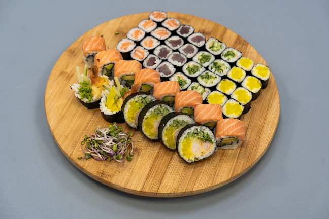 Sushi Mori Tarchomin - Gastronomia