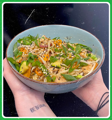 Yam Yam Thai To Go - Gastronomia