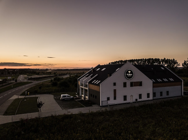 Janiny Smoleńskiej ps. "Jachna" 13, 71-005 Szczecin