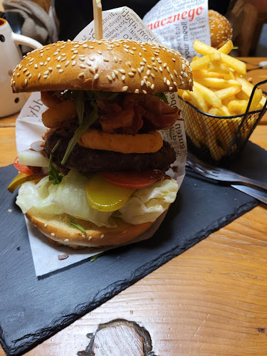 Plac Wyzwolenia 19, 23-460 Józefów