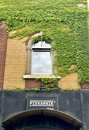 Opinii despre Klub Muzyczny (Pizzeria) „Piekarnik” în Piekary Śląskie - Gastronomia