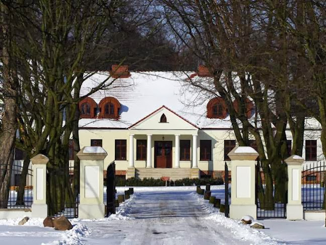 Dwór Stary Chotów – restauracja i hotel - Gastronomia