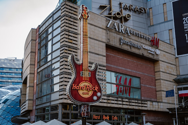 Ul. Zlota, Złote Tarasy 59, 00-120 Złota