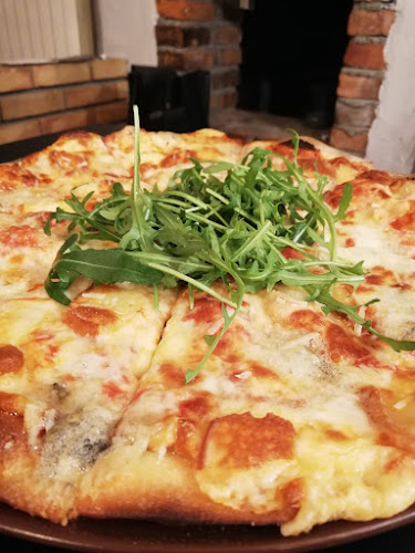 Pizzeria Pub Grajdołek Open Times