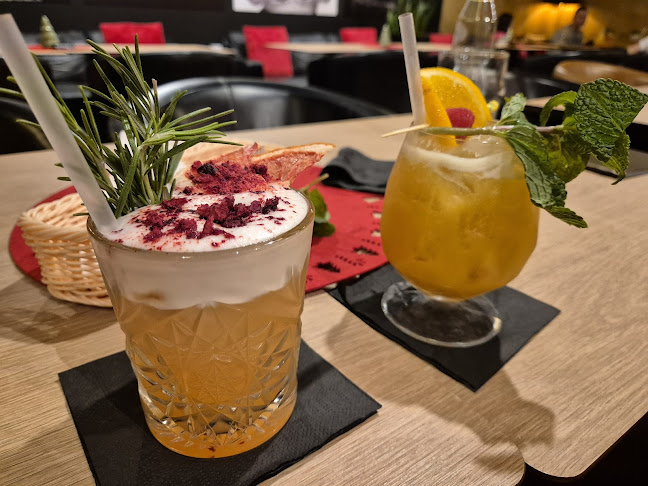 Scena Bar & Restaurant