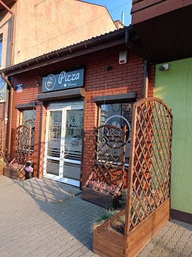 Pizza Z Klonowej - Gastronomia