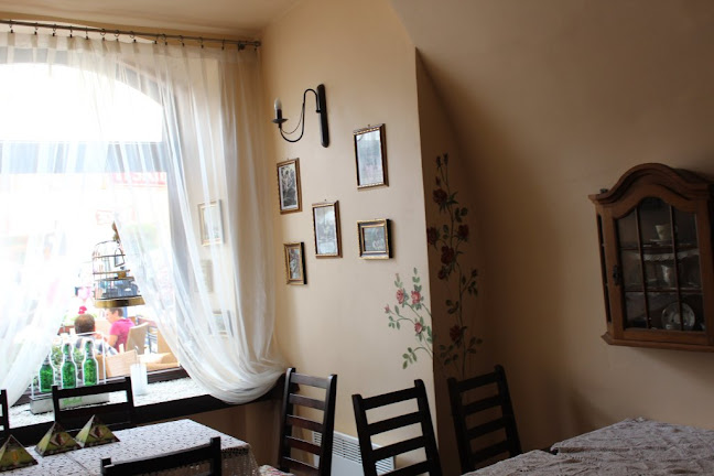 Comentarii opinii despre Petit Cafe