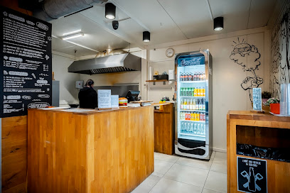 SurfBurger & OMG SMASSSH Wrzeszcz