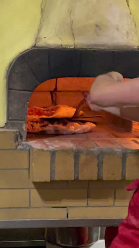 Pizzeria Sergio Mandini. Oryginalna Pizza Włoska - Gastronomia