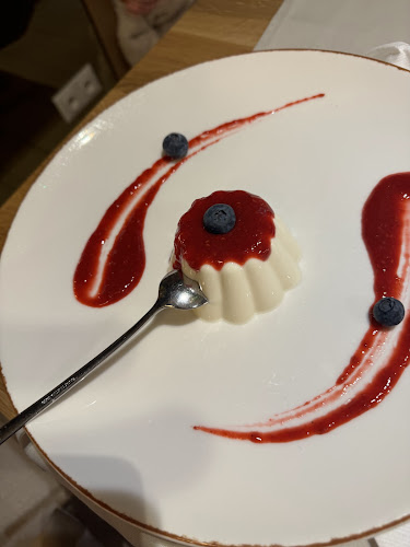 Reviews of Milanovo in Warszawa - Gastronomia