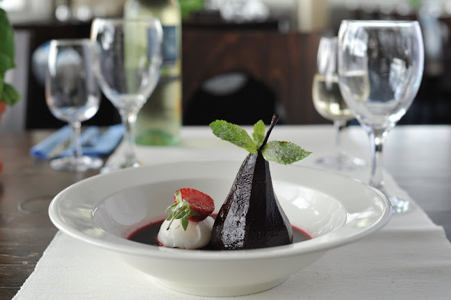 Opinii despre Stara Stajnia - kuchnia , wino i jazz în Proszowice - Gastronomia