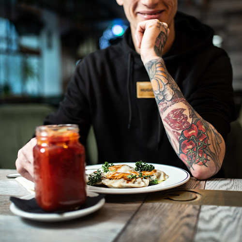 Władysława IV 59, 81-384 Gdynia