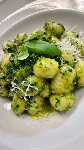 Rybaki 24/25, 61-884 Poznań