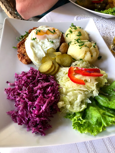 Opinii despre Restauracja Pod Zamkiem Brzezowska A. în Chęciny - Gastronomia