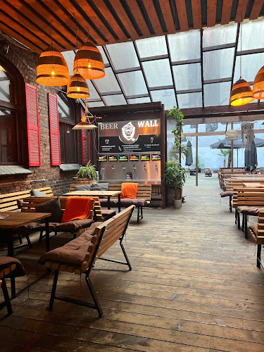 Biała Małpa - Gastronomia