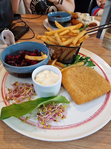 Borowina Bistro - Szczytna