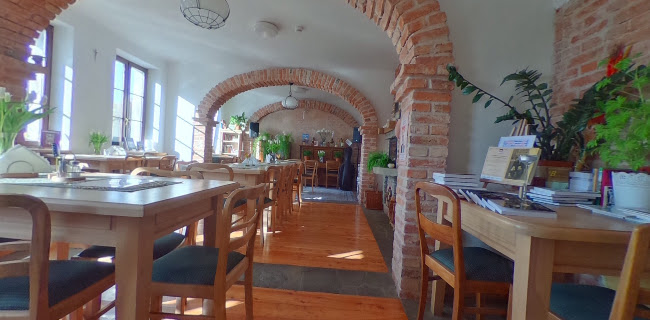 Księgarnia Cafe Club Między Wierszami