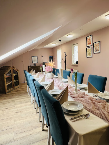 Family Restaurant & Cafe - Gastronomia