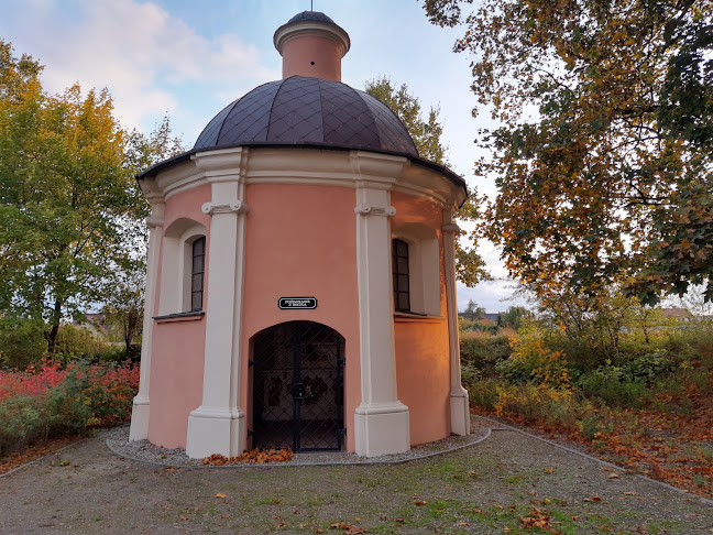 Kaplica - Pożegnanie Matki