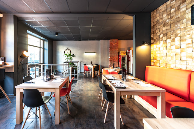 Warszawska 12, 59-900 Zgorzelec, Polska