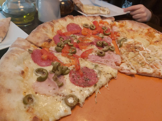 Finestra pizzeria - Gastronomia