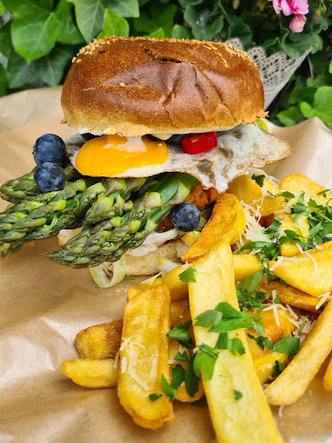 Stanisława Herbsta 11, 02-784 Warszawa, Polska