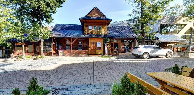 Krupówki 50, 34-500 Zakopane