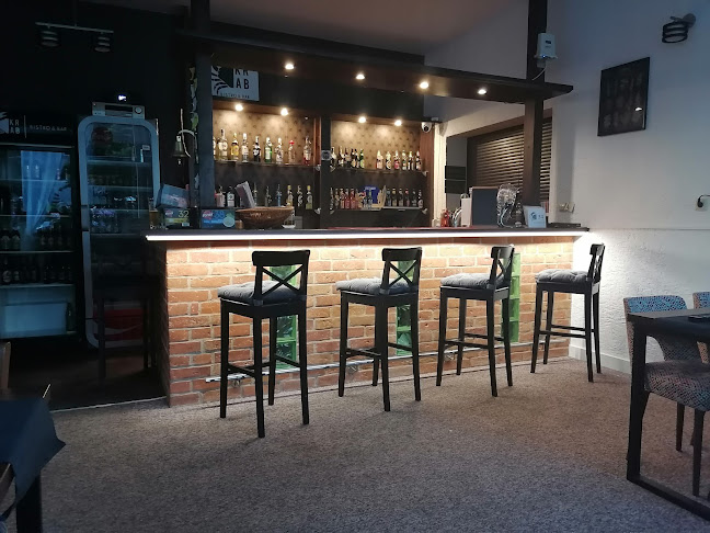 Krab Bistro Bar Domowe obiady Pizza z pieca Ryba smażona