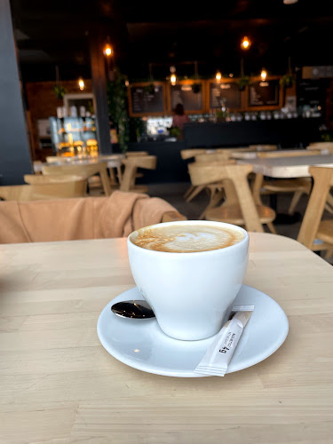 Comentarii opinii despre FRESH Coffee Place - Cricoteka