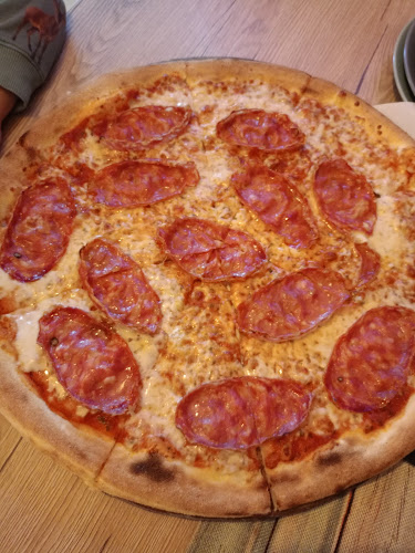 Opinii despre Pizza Z Klonowej în Mińsk Mazowiecki - Gastronomia