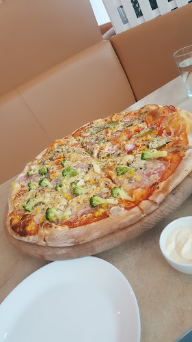 Pizzeria GUSTO CLASSICO - Gastronomia