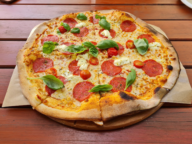 Zamkowa 5, 62-035 Kórnik