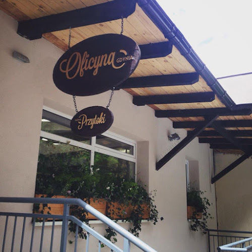 Świętojańska 18/2a, 81-368 Gdynia