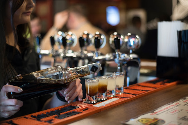 Opinii despre Ministerstwo Śledzia i Wódki în Częstochowa - Gastronomia