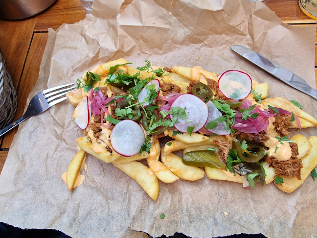 Przyjaciele Restauracja & Bar - Gastronomia