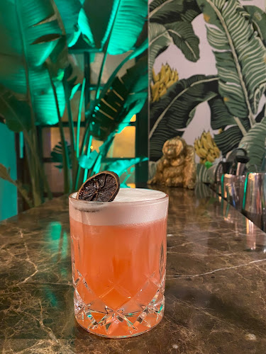 COCONUT BAR AND RESTAURANT - Gastronomia