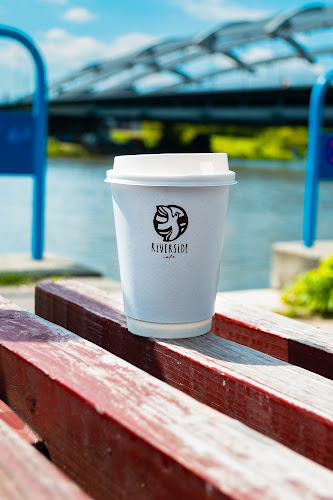 Opinii despre Riverside Specialty Coffee în Kraków - Gastronomia